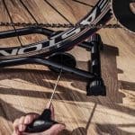 Chân chống xe đạp Bikehand YC-97 chữ L - Ảnh 7