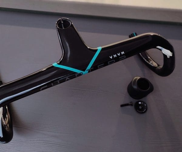 (Hàng trưng bày) Ghi đông xe đạp Chapter 2 MANA2 BLACK + AQUA , Size 100mm x 402mm - Ảnh 2