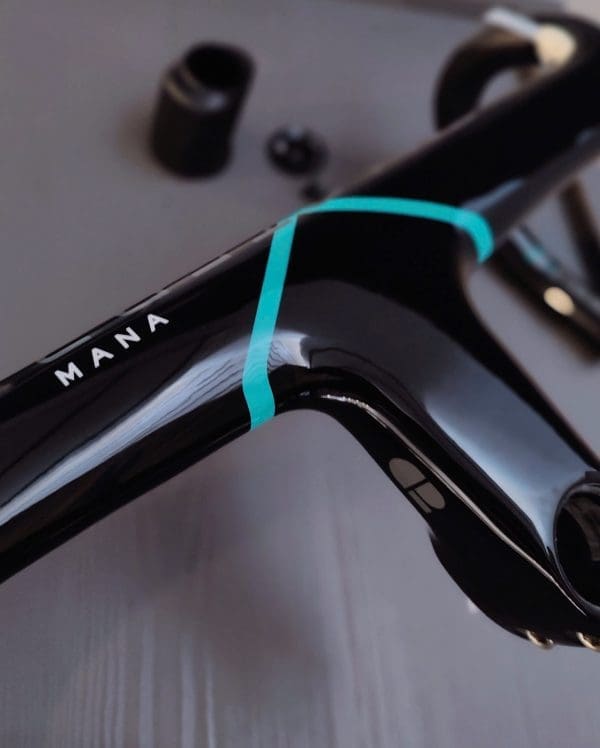 (Hàng trưng bày) Ghi đông xe đạp Chapter 2 MANA2 BLACK + AQUA , Size 100mm x 402mm - Ảnh 3