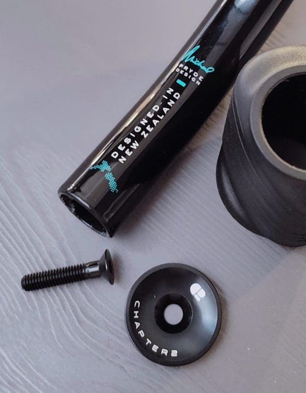 (Hàng trưng bày) Ghi đông xe đạp Chapter 2 MANA2 BLACK + AQUA , Size 100mm x 402mm - Ảnh 4