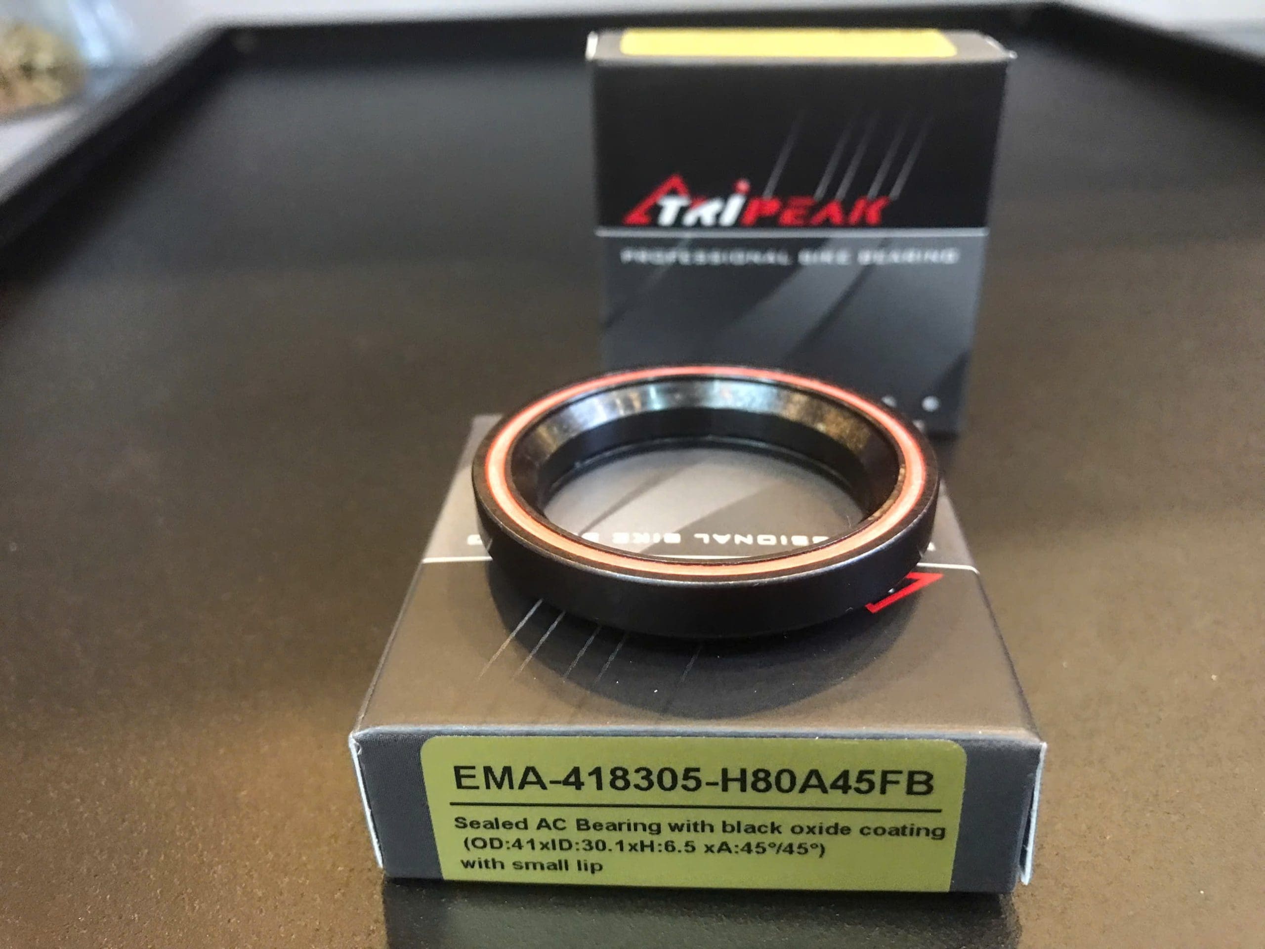 HS-093 EMA-418305-H80A45FB-2 (HS-093) 41.8x30.5X8mm , 45°/45° Tripeak Bạc đạn chén cổ . Sealed AC Bearing with black oxide coating - Ảnh 2