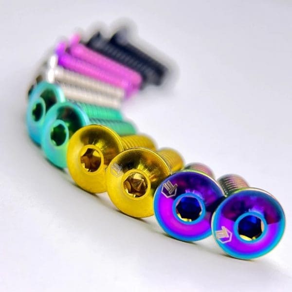 1 con Ốc bình nước đầu dẹp hiệu Ti-parts, Titanium Flat Head Screw for Roadbike MTB Bottle Cage Mount, Super Low profile Fidlock Gravel M5x12, Titanium Bolt Grad - Ảnh 1